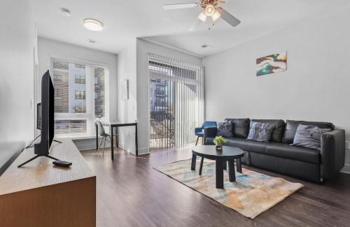 Indianapolis Apartment | CozySuites Modern 1BR Nora Indianapolis #7