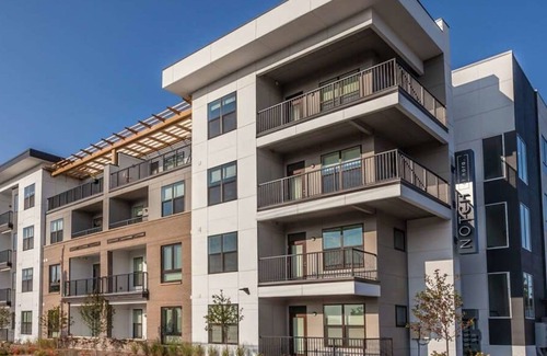 Indianapolis Apartment | Cozysuites Nora 2BR Next to Whole Foods