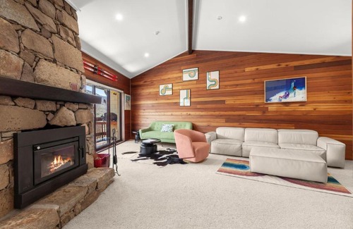 Thredbo Apartment | Crackenback Express - Tyrola 13