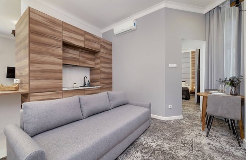 Warszawskie Apartment | Cracow Apartments Rakowicka by Renters