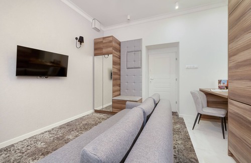 Warszawskie Apartment | Cracow Apartments Rakowicka by Renters