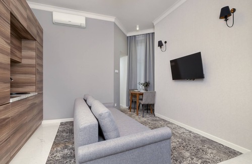 Warszawskie Apartment | Cracow Apartments Rakowicka by Renters