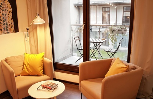 Wesoła Zachod Apartment | Cracow Copernican Apartment #1