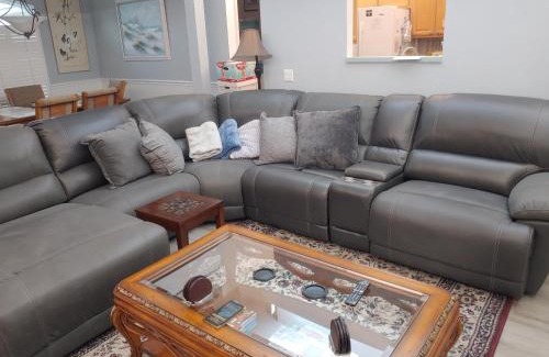 Trailer Estates House | Craig House with Heated Pool on small lake