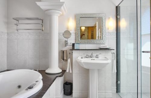 Ballarat Hotel | Craig's Royal Hotel