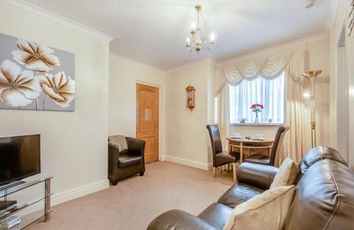 Oakford House | Craigfryn