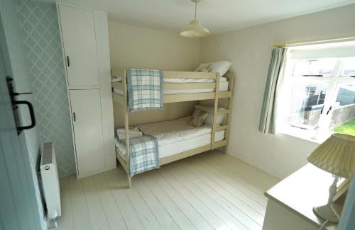 Carnlough House | Cranny Cottage Carnlough