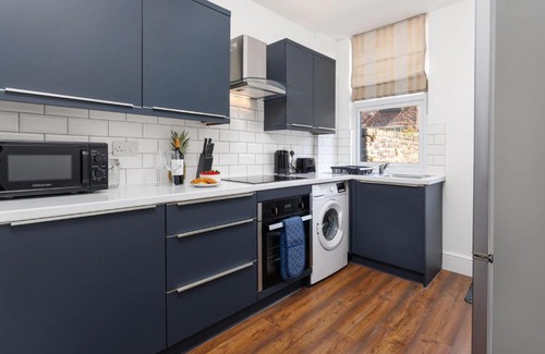 Liverpool Apartment | Crawford Avenue Retreat