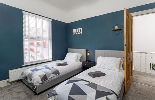 Liverpool Apartment | Crawford Avenue Retreat