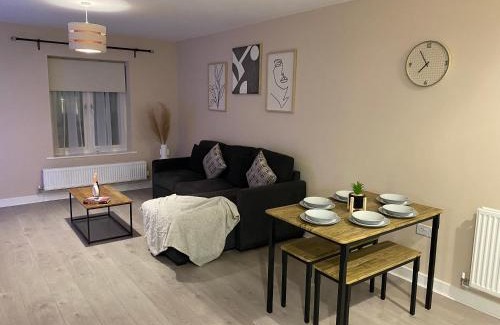 Crawley Apartment | Crawley 2bed Apartament close to Gatwick Airport