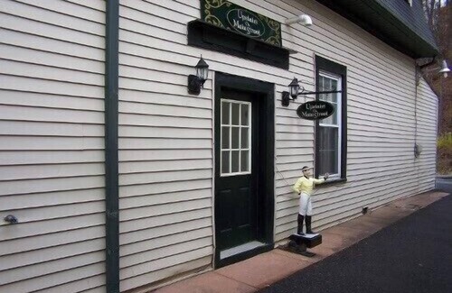 Hot Springs Apartment | Creek Side Apartment on Main Street in Hot Springs!