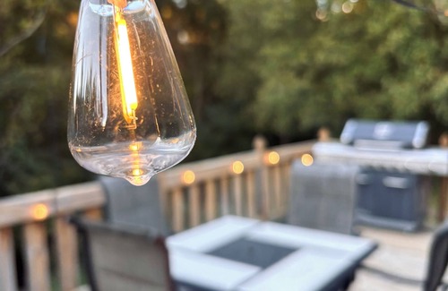 Maryville Cottage | Creekside Cottage: Private, Peaceful, Cozy Escape, Pet Friendly