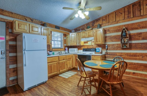 Cosby Cabin | Creekside Memories - 2 Bedrooms, 2 Baths, Sleeps 6 Cabin by RedAwning
