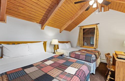 Fall River Estates Apartment | Creekside Suites 10 by Estes Park Condos