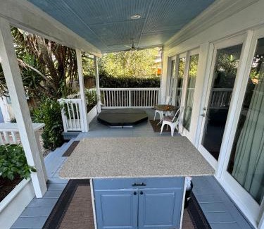 Faubourg Delachaise Hotel | Creole Cottage Uptown