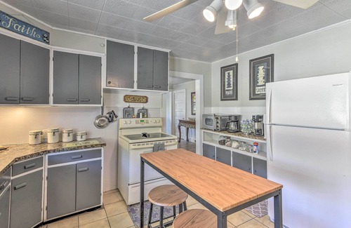 Crescent City Apartment | Crescent City Apartment w/Easy Lake Access!
