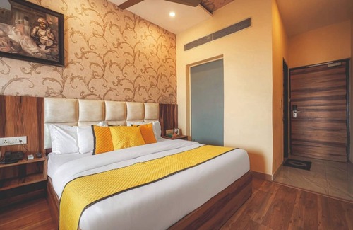 Amritsar Hotel | Crestline Sallow Club