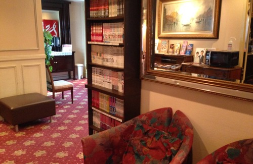 Taira Hotel | Creston Hotel