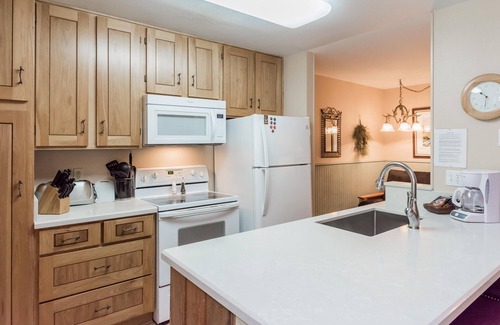 Mammoth Lakes Condo | Crestview B46