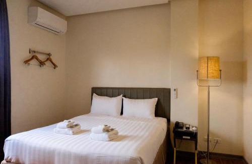Poblacion District Hotel | CREVICE HOTEL