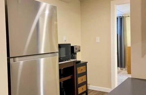 Southeast Edmonton House | Crew Furnished 2BDR Southeast Edmonton