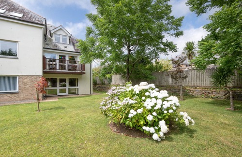Carlyon Bay Apartment | Crinnis - Two Bedroom Apartment, Sleeps 4