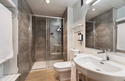 Burgos Hotel | Crisol Almirante Bonifaz