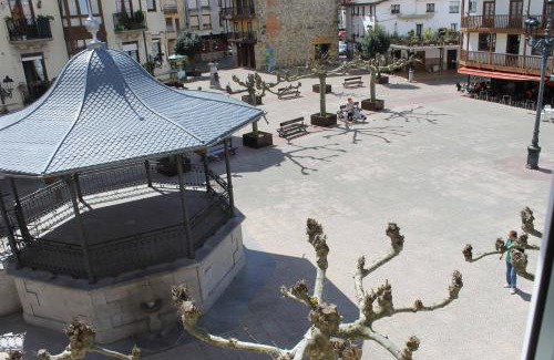 Ampuero Villa | Crisol Plaza