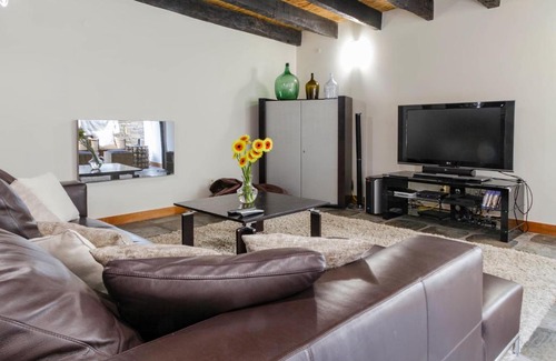 Prazeres Villa | Cris’s Home by OurMadeira