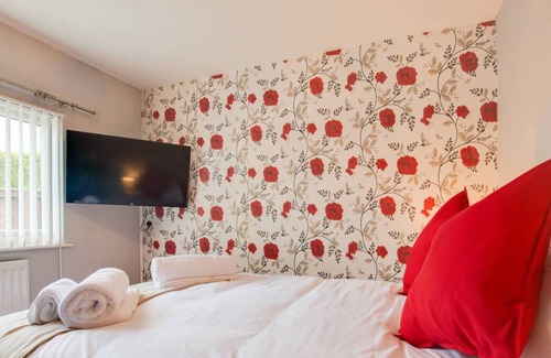 Llanteg Ski Chalet | Crofty Retreat in the beautiful Llanteg