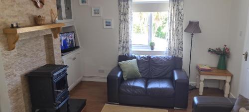 Naran House | Cromlech Cottage