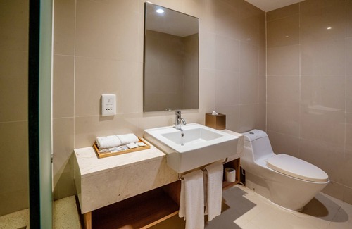 Raya Kuta Hotel | Cross Vibe Paasha Atelier Bali Kuta