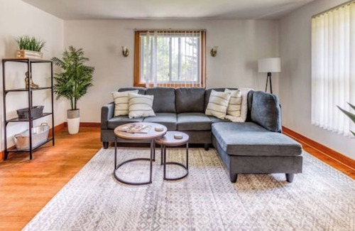 Canaan House | Crossings Cottage