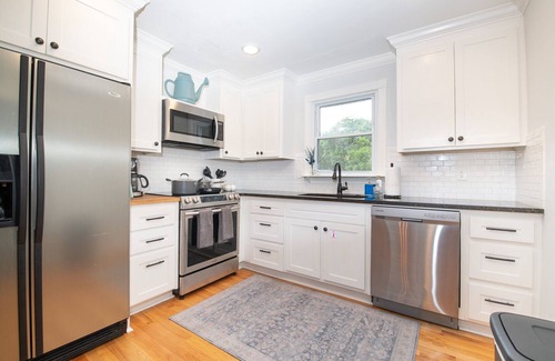 Fountain Inn House | Crossroad Oasis