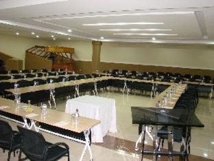 Lilongwe Hotel | Crossroads Hotel