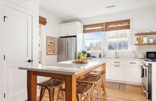 Westside House | Crosstown @ King | Elegant & Modern 6BR Charleston