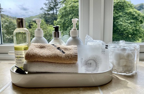 Ambleside Bed & Breakfast | Crow How Country Guest House
