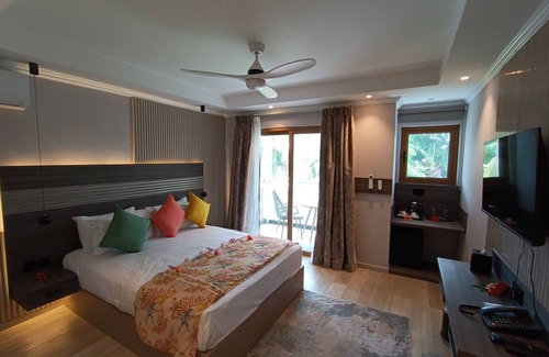 Pointe Au Sel Hotel | Crown Beach Hotel