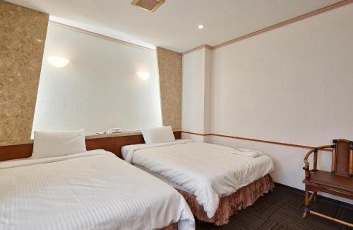 Uechi Hotel | Crown Hotel Okinawa