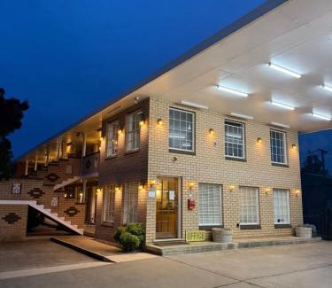 Wellington Hotel | Crown Motel Wellington