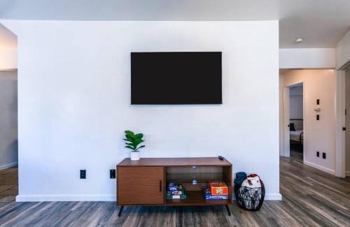Crown Point Apartment | Crown Point Beach Retreat