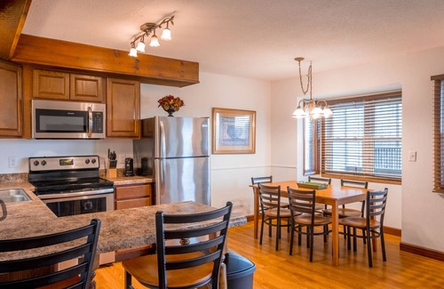 Treasure Lake Apartment | Crown Resorts at Wolf Run