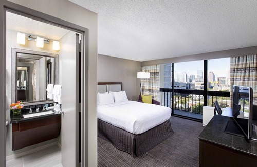 SoNo Hotel | Crowne Plaza Atlanta - Midtown by IHG