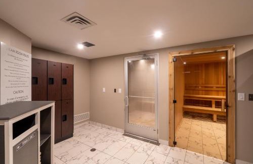 Norcross Hotel | Crowne Plaza Atlanta NE - Norcross by IHG