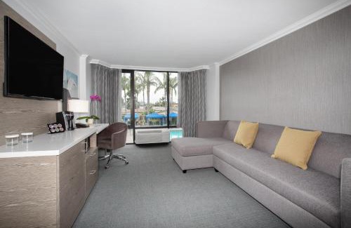 Costa Mesa Hotel | Crowne Plaza Costa Mesa Orange County by IHG