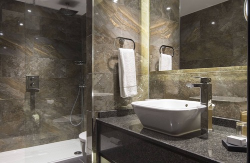 Seer Green Hotel | Crowne Plaza Gerrards Cross by IHG