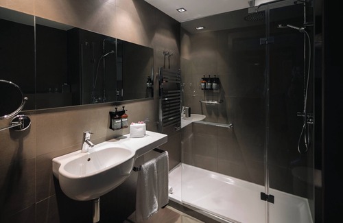 Estrella Hotel | Crowne Plaza Madrid - Centre Retiro by IHG