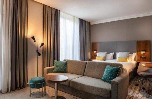 Quartier de la Folie-Mericourt Hotel | Crowne Plaza Paris - Republique by IHG