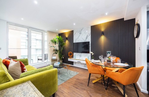 Docklands Apartment | Crowne Views One Bed Apartment