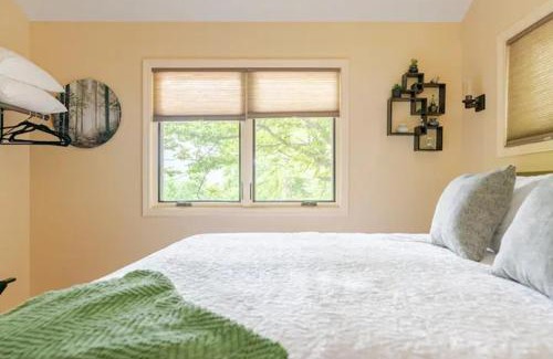 Marshall Other | Crows Nest Luxury Near Asheville